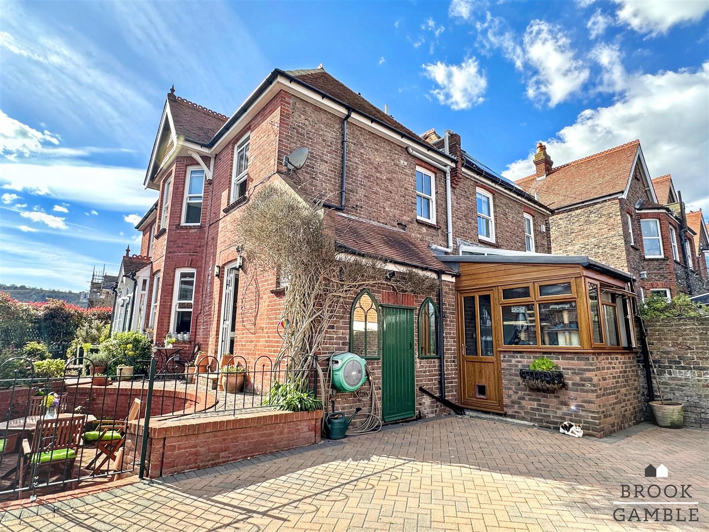 4 Bedroom House for Sale: £650,000. Milton Road in Eastbourne, East Sussex